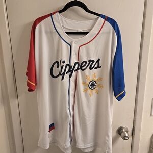Clippers Filipino Night Jersey 2025: White Jersey with Red and Blue Sleeves